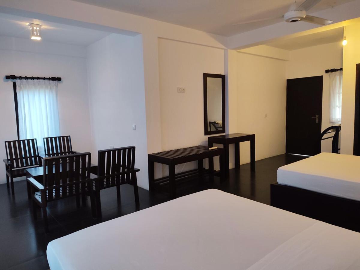 Lakmini Lodge Σιγκιρίγια Εξωτερικό φωτογραφία
